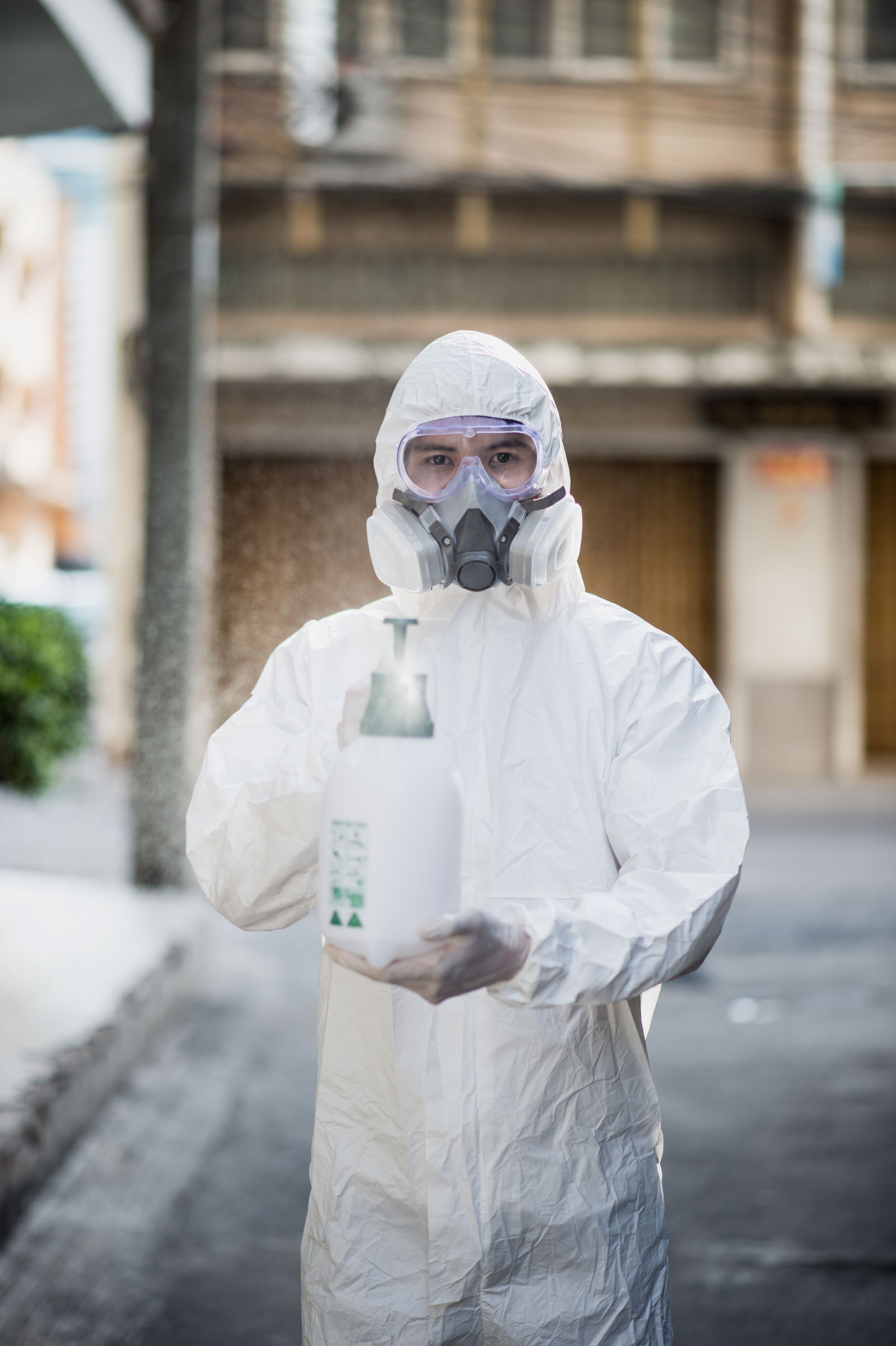 Expert en lutte contre les nuisibles, protection contre insectes et rongeurs